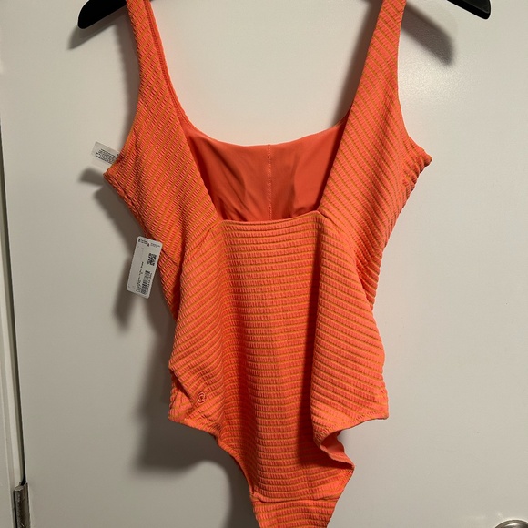 Lululemon Waterside Square-Neck One-Piece Swimsuit *Smocked - Picture 4 of 8